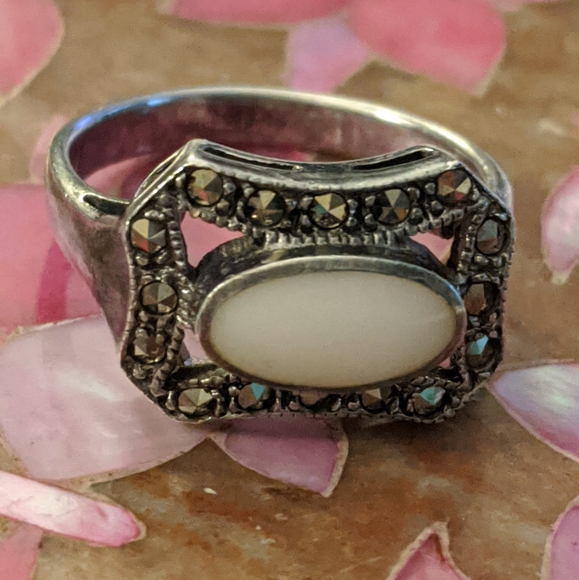 Source Unknown Jewelry - GORGEOUS Antique/Vintage 1950's Sterling Silver Ring with Real Diamonds
